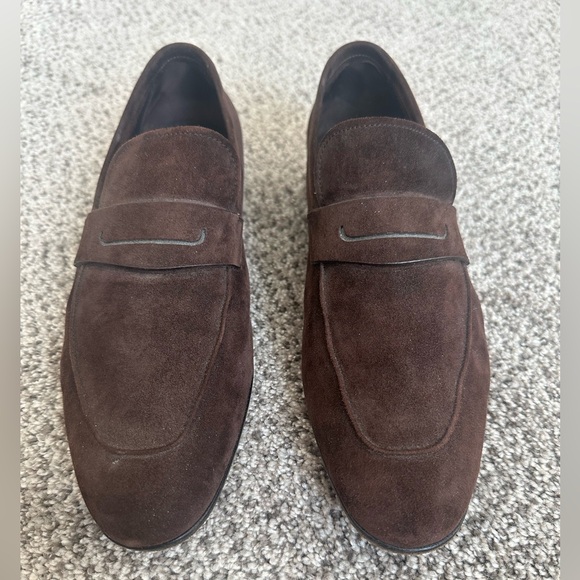 Berluti men’s brown loafers. Berluti size 6 but for reference I’m a Nike size 9